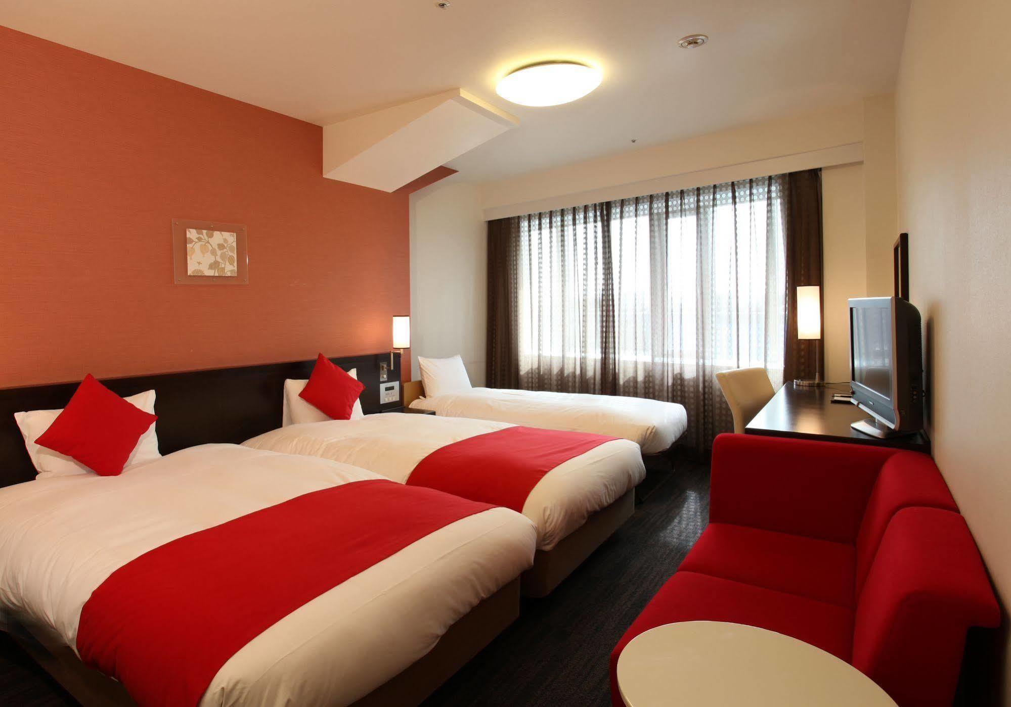 Daiwa Roynet Hotel Okayama Ekimae Екстериор снимка